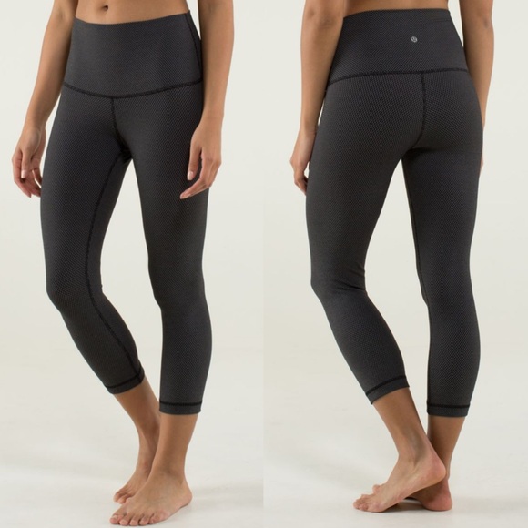 LULULEMON WUNDER UNDER Textured High Rise Tight Cropped Leggings Size 8 - Picture 1 of 12